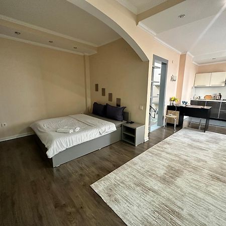 B&B Apart Atyraū Eksteriør billede